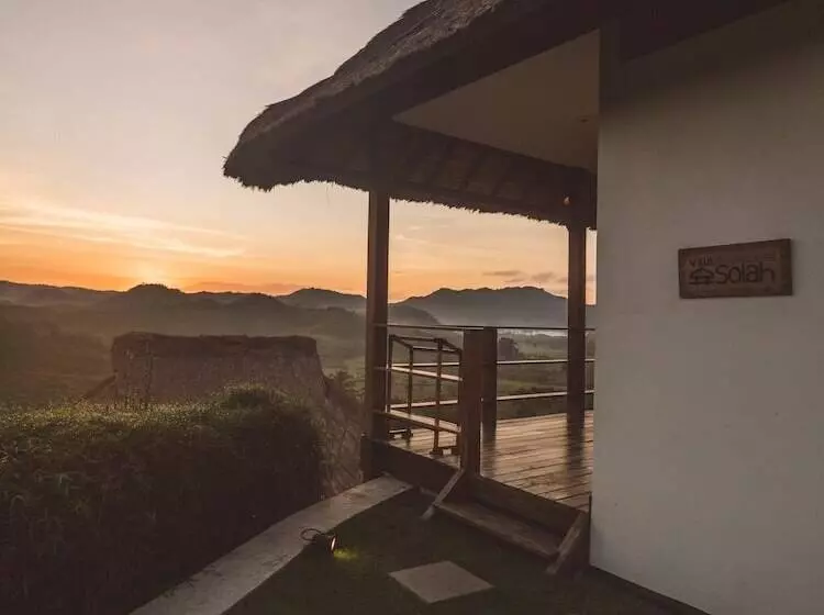 ベッドアンドブレックファースト Mawun Raya Resort