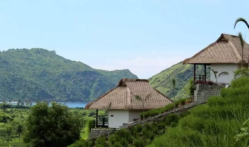 ベッドアンドブレックファースト Mawun Raya Resort