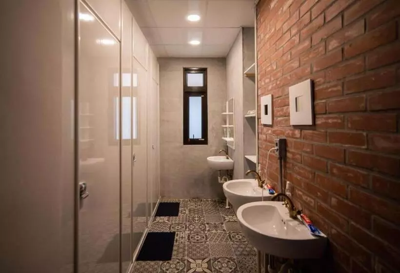 Dong Shan Yi Hostel