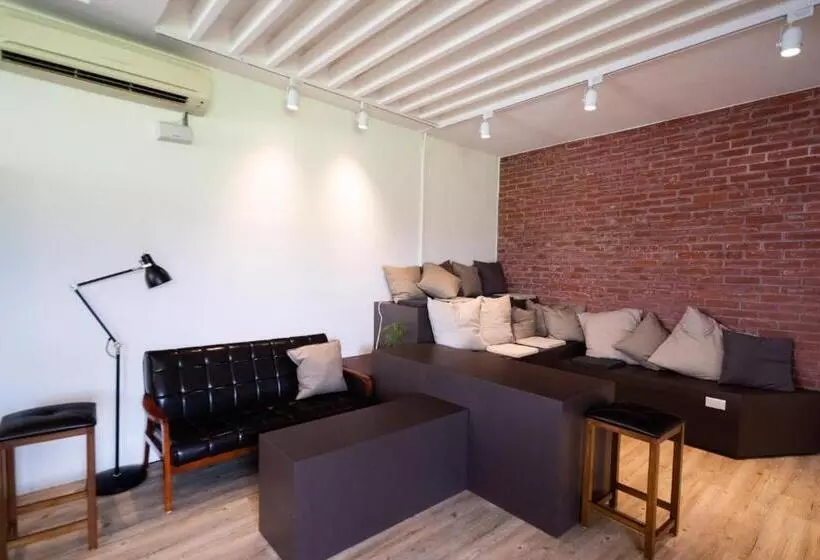 Dong Shan Yi Hostel