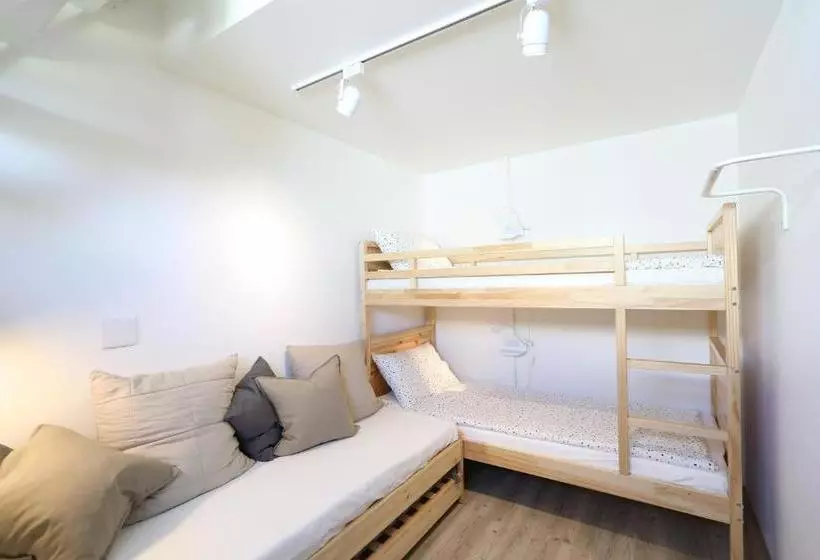 Dong Shan Yi Hostel