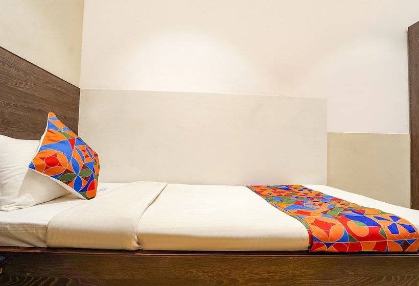 Fabhotel Karpagam   900m From Nehru Stadium