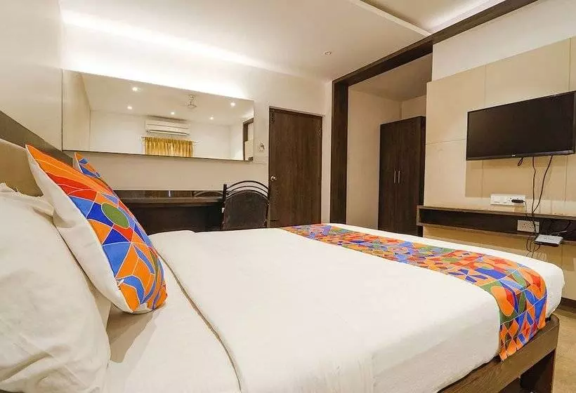 Fabhotel Karpagam   900m From Nehru Stadium