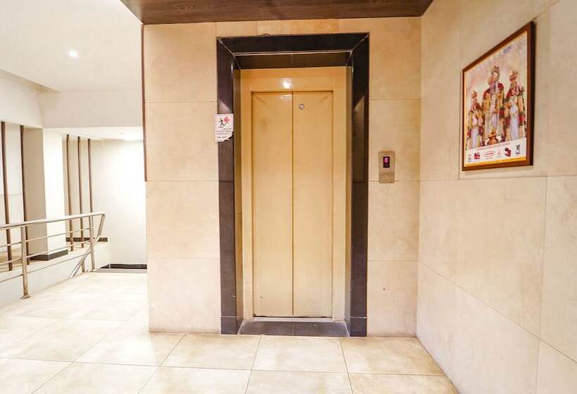 Fabhotel Karpagam 900m From Nehru Stadium