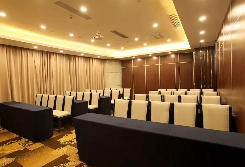 هتل Elite Polink Global