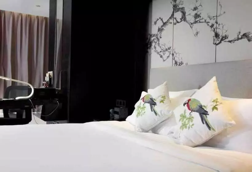 هتل Elite Polink Global