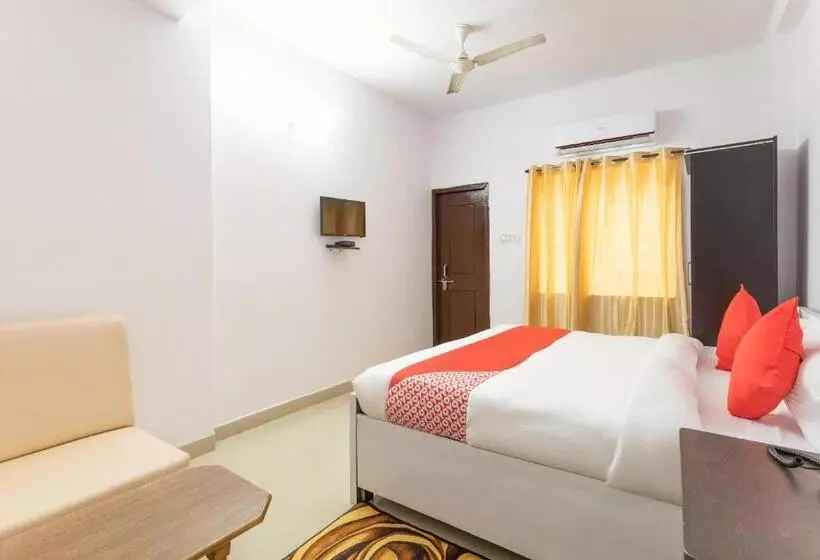 Hotelli Golden Star By Oyo Rooms