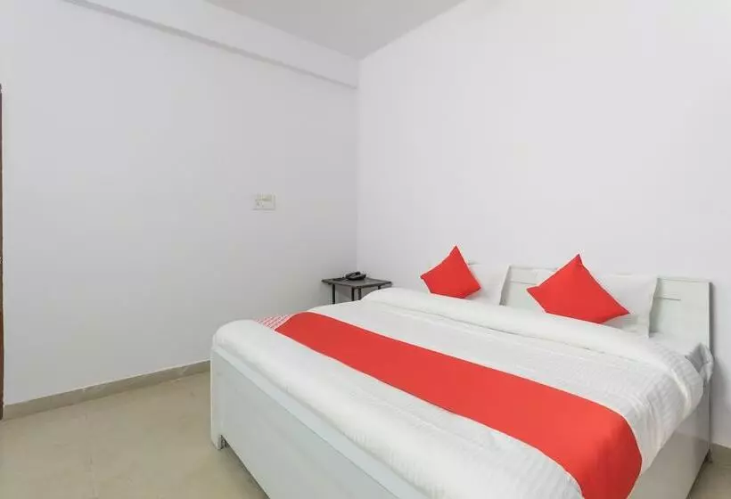 Hotelli Golden Star By Oyo Rooms