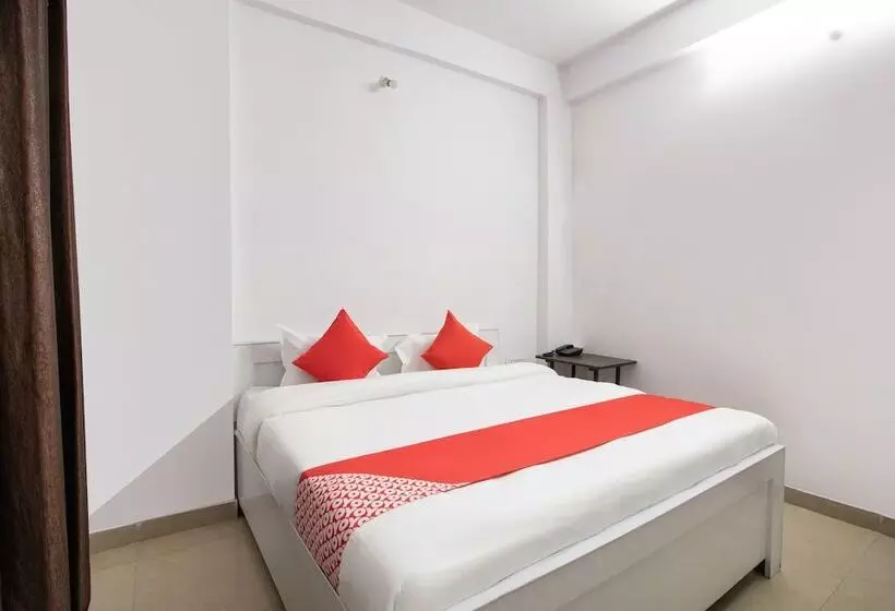 Hotelli Golden Star By Oyo Rooms