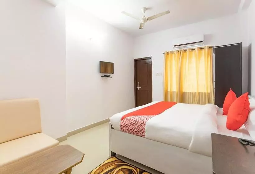 Hotelli Golden Star By Oyo Rooms