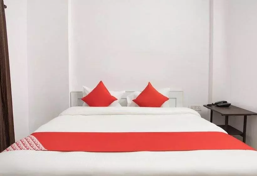 Hotelli Golden Star By Oyo Rooms