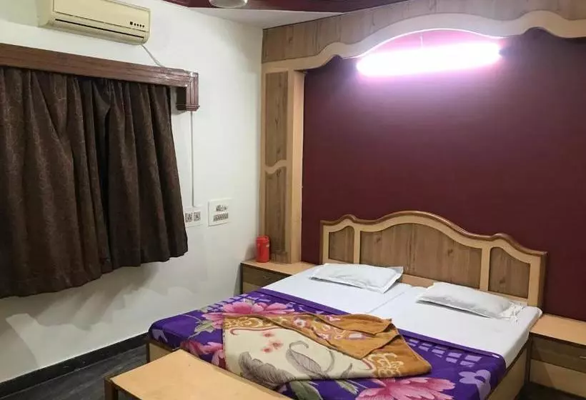 Hotelli Sai Mamta By Oyo Rooms