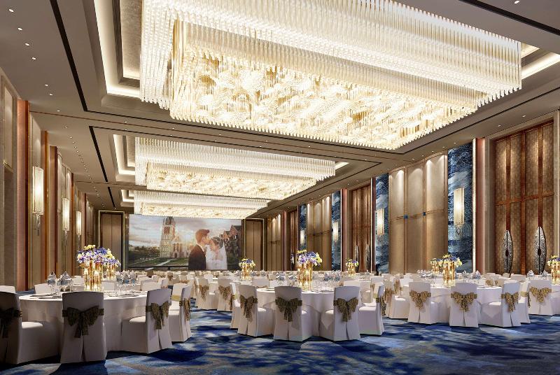 Отель Wyndham Grand Taixing Downtown