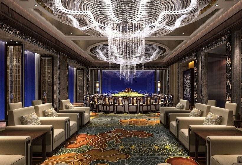 Отель Wyndham Grand Taixing Downtown