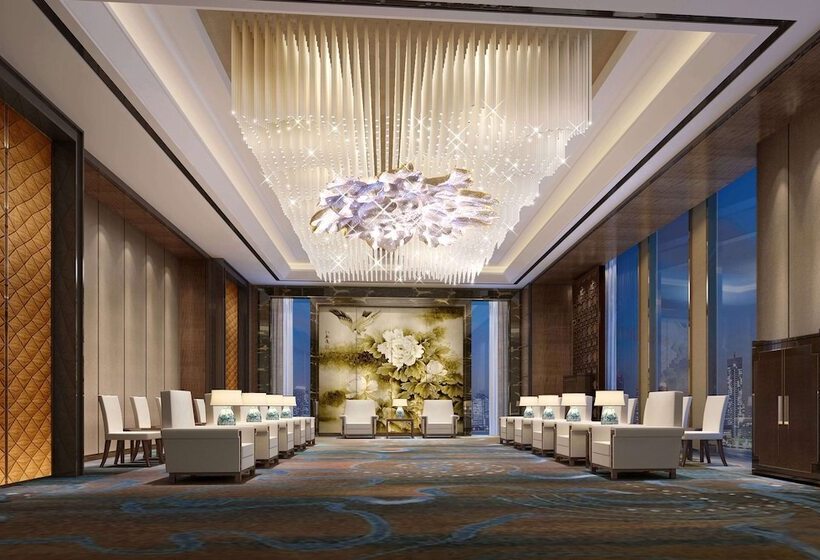 Отель Wyndham Grand Taixing Downtown