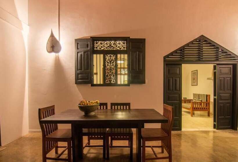 بنسيون Blue Parrot Beach Villa