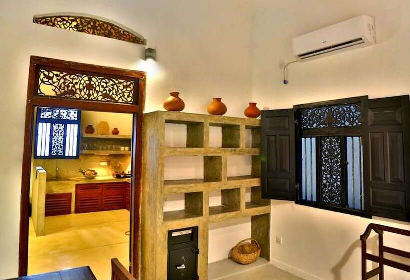 بنسيون Blue Parrot Beach Villa