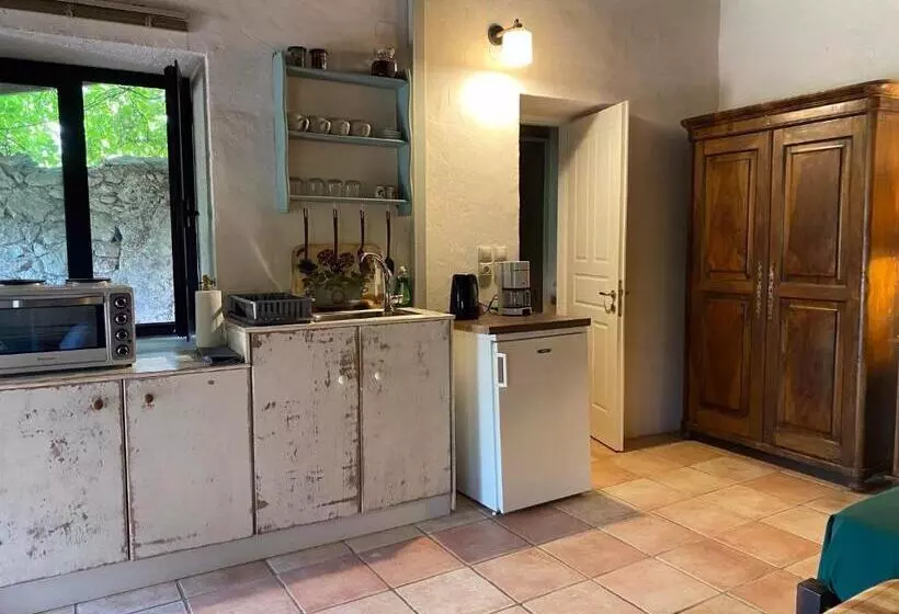 پانسیون Gentilini Retreat