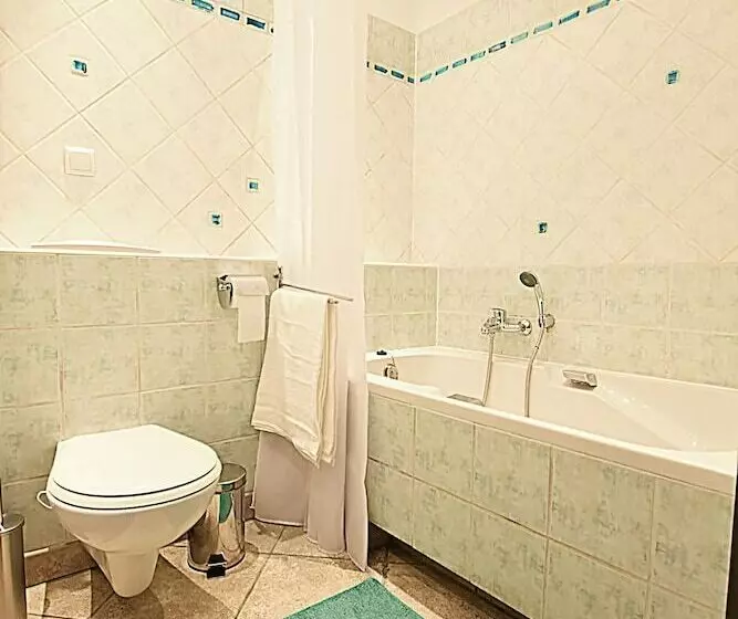 پانسیون Mhost Bronowice