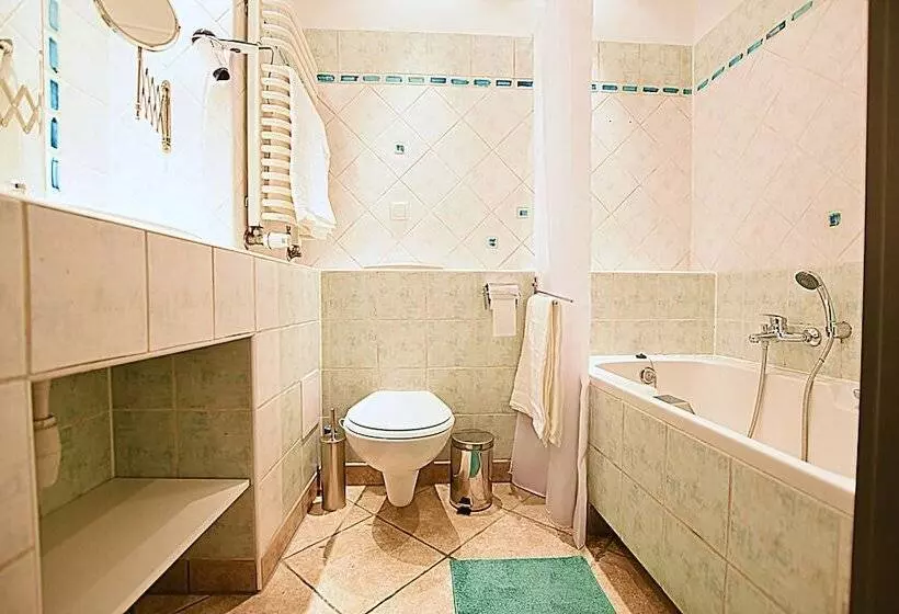 پانسیون Mhost Bronowice