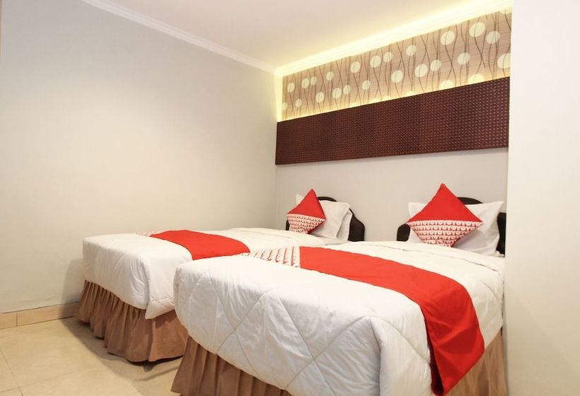 فندق صغير Ant Home By Oyo Rooms