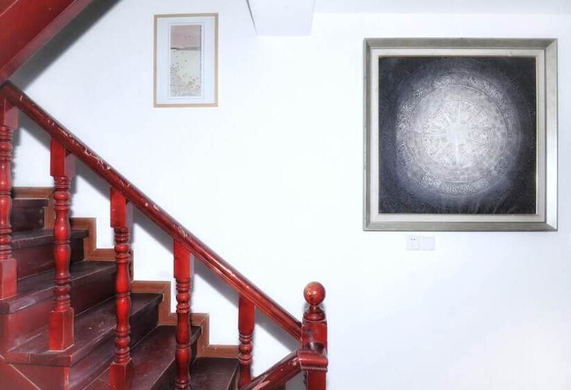 هاستل Only Cafe And Backpacker