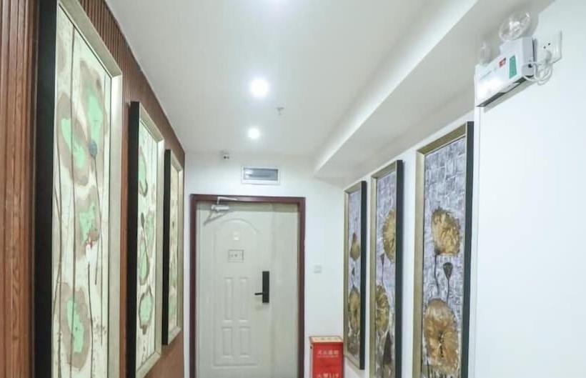 هاستل Only Cafe And Backpacker