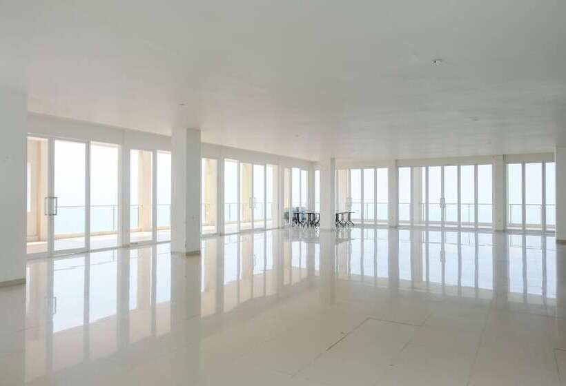 Ostello Villa Bukit Panderman Residende By Oyo Rooms