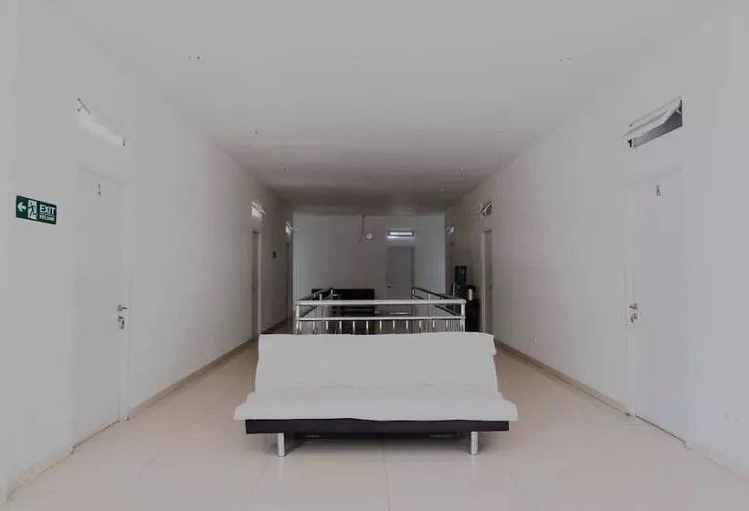 ユースホステル Villa Bukit Panderman Residende By Oyo Rooms