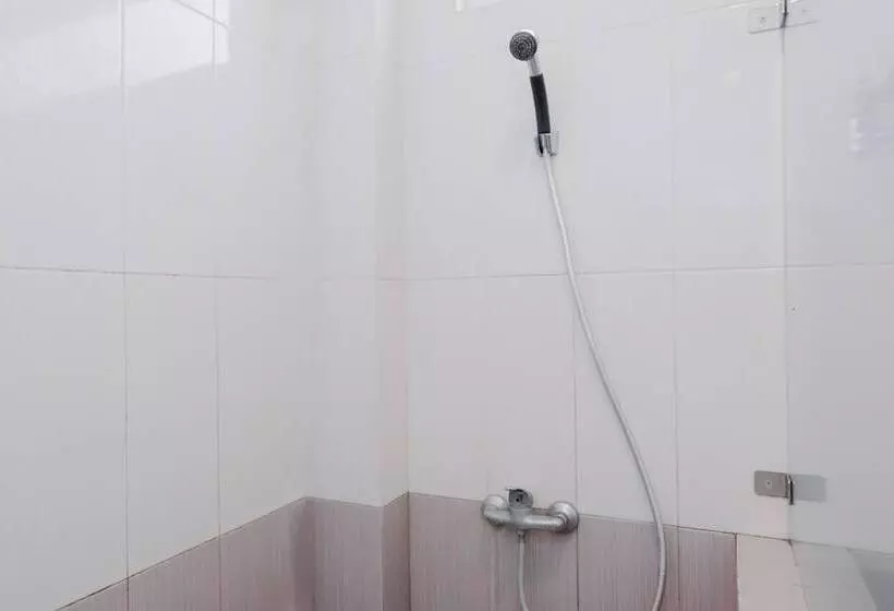 ユースホステル Villa Bukit Panderman Residende By Oyo Rooms