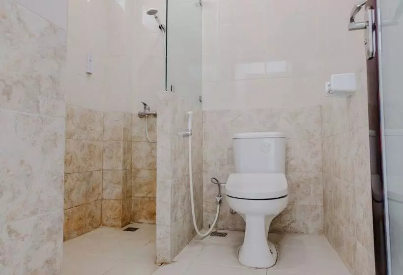 ユースホステル Villa Bukit Panderman Residende By Oyo Rooms