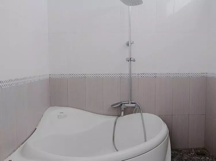 ユースホステル Villa Bukit Panderman Residende By Oyo Rooms