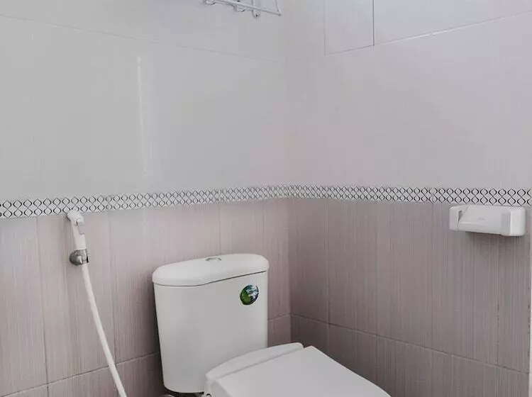 ユースホステル Villa Bukit Panderman Residende By Oyo Rooms