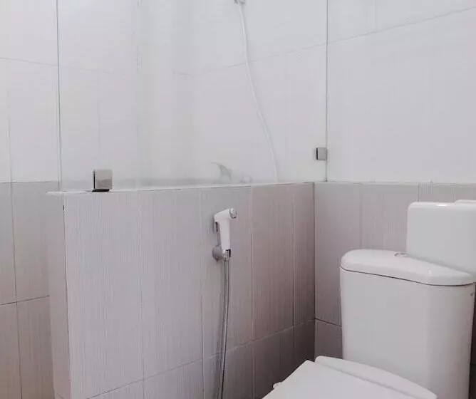 ユースホステル Villa Bukit Panderman Residende By Oyo Rooms