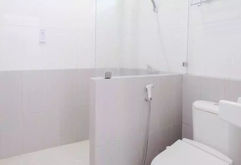 ユースホステル Villa Bukit Panderman Residende By Oyo Rooms
