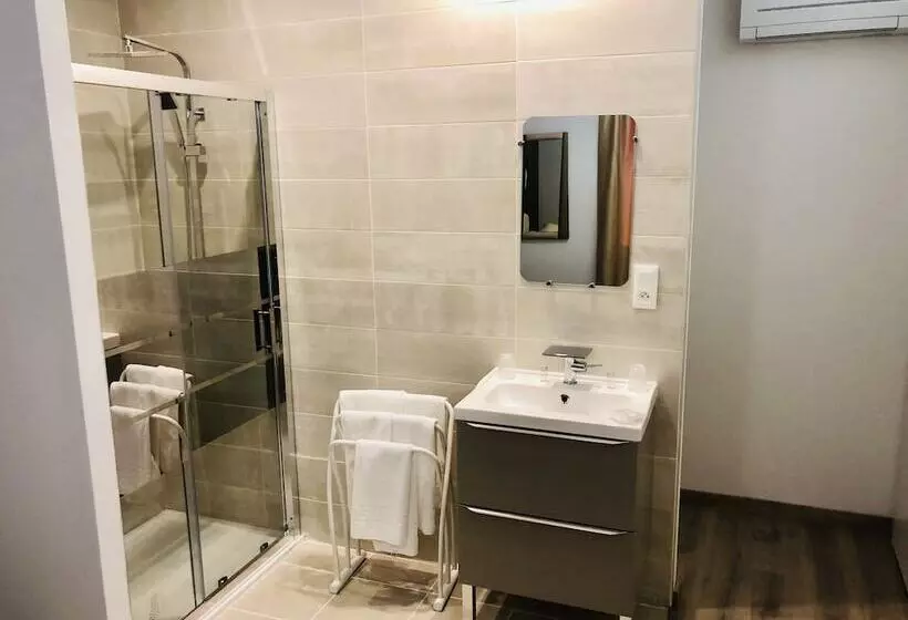 Aamiaismajoitus (B&B) Pavillon Fani