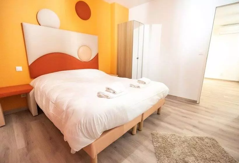 Aamiaismajoitus (B&B) Pavillon Fani