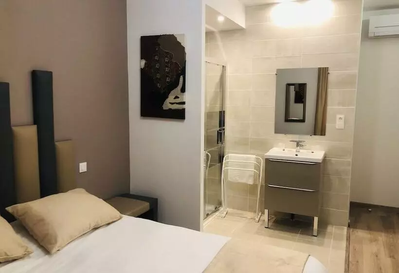 Aamiaismajoitus (B&B) Pavillon Fani