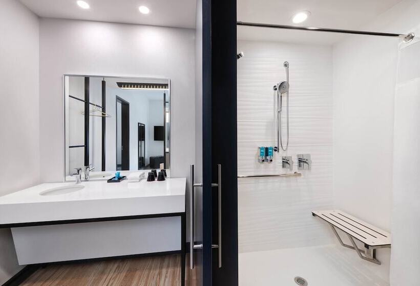 호텔 Aloft Cincinnati West Chester