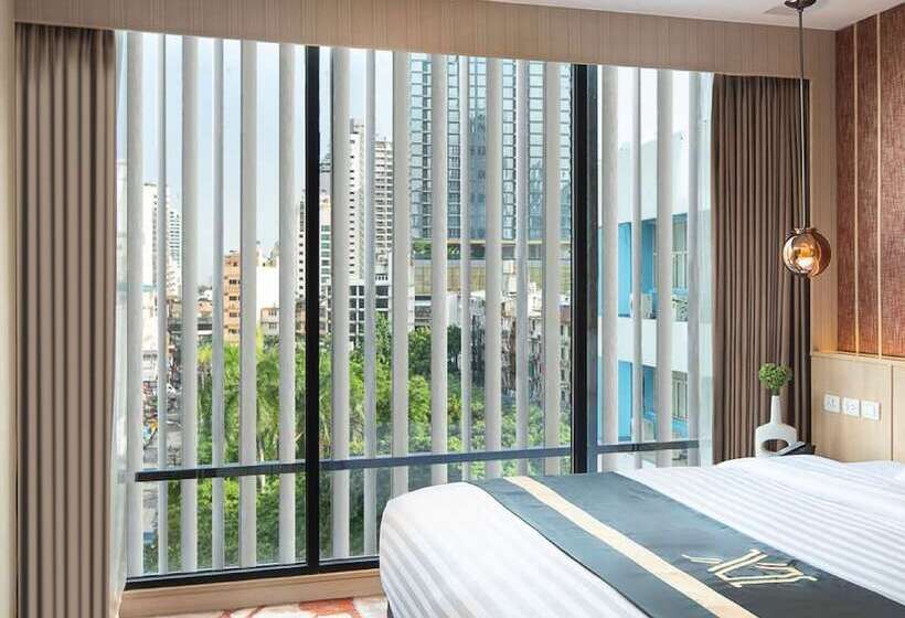 Eleven Hotel Bangkok Sukhumvit 11