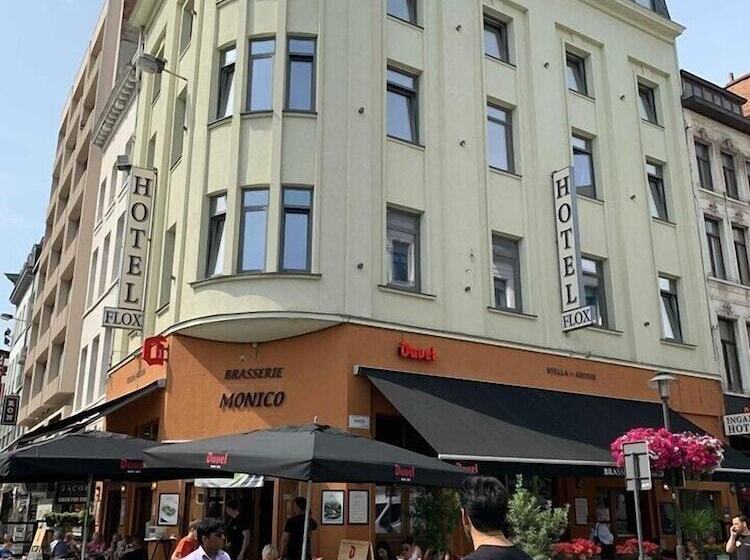هتل Flox