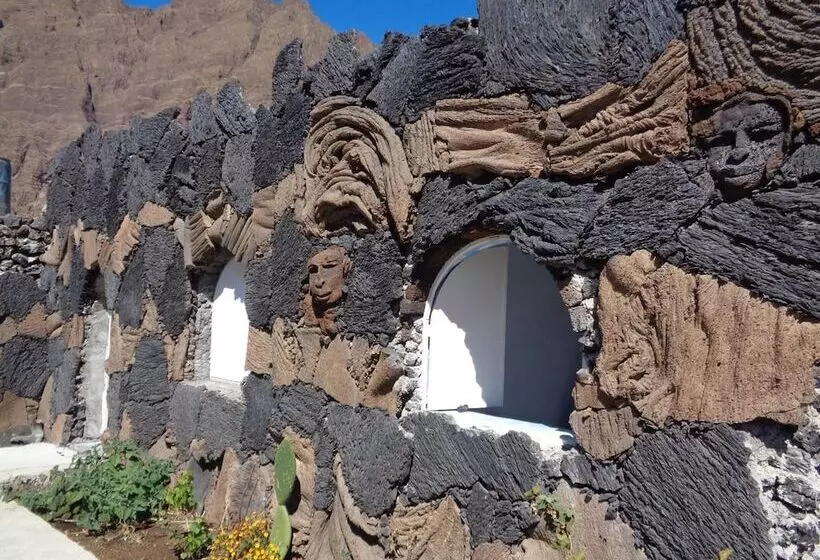 هتل Pensao Casa José Doce