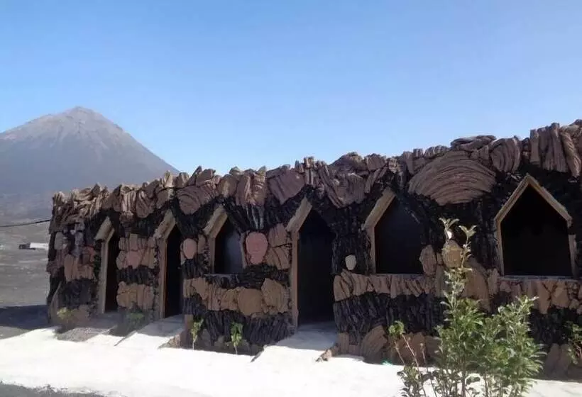 هتل Pensao Casa José Doce