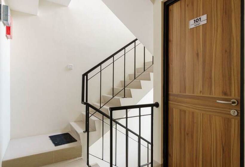 בית מלון כפרי Residences By Reddoorz @ Guntur Raya Setiabudi