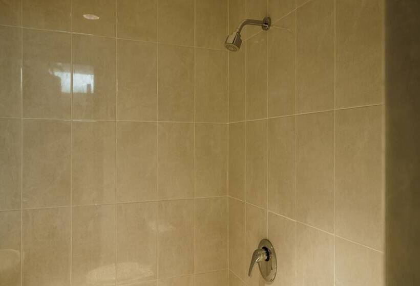 בית מלון כפרי Residences By Reddoorz @ Guntur Raya Setiabudi