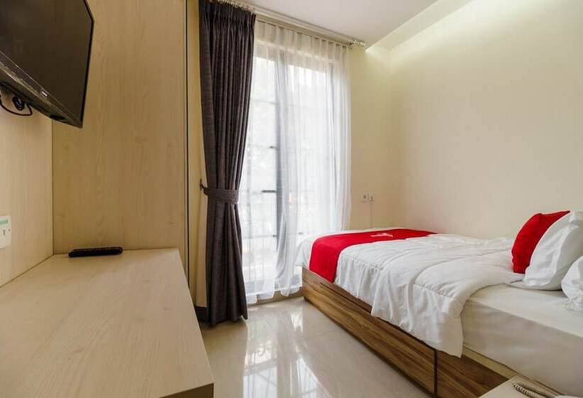 בית מלון כפרי Residences By Reddoorz @ Guntur Raya Setiabudi