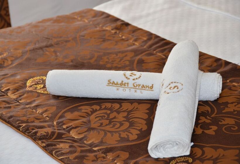 בית מלון כפרי Saadet Grand Boutique & Business