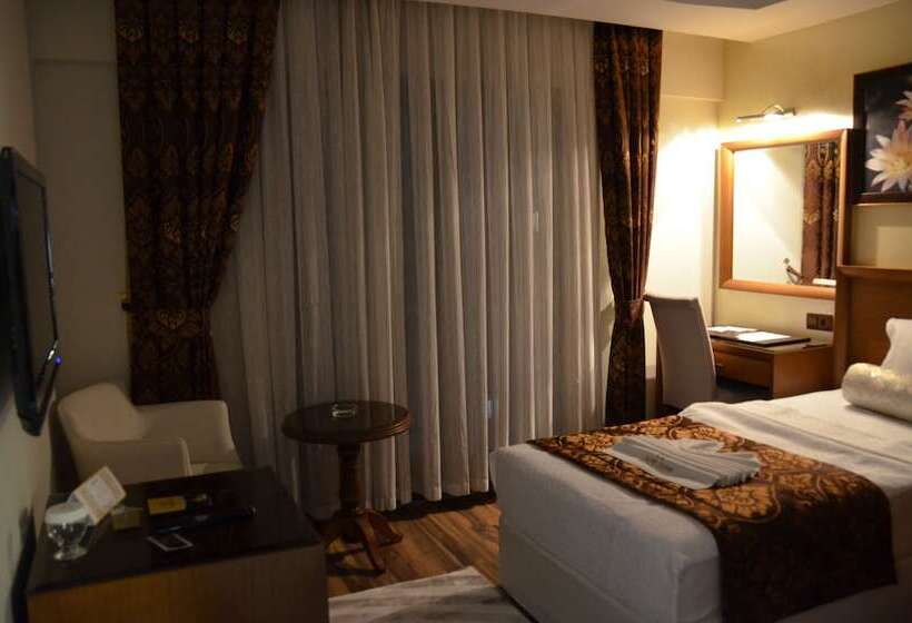 בית מלון כפרי Saadet Grand Boutique & Business