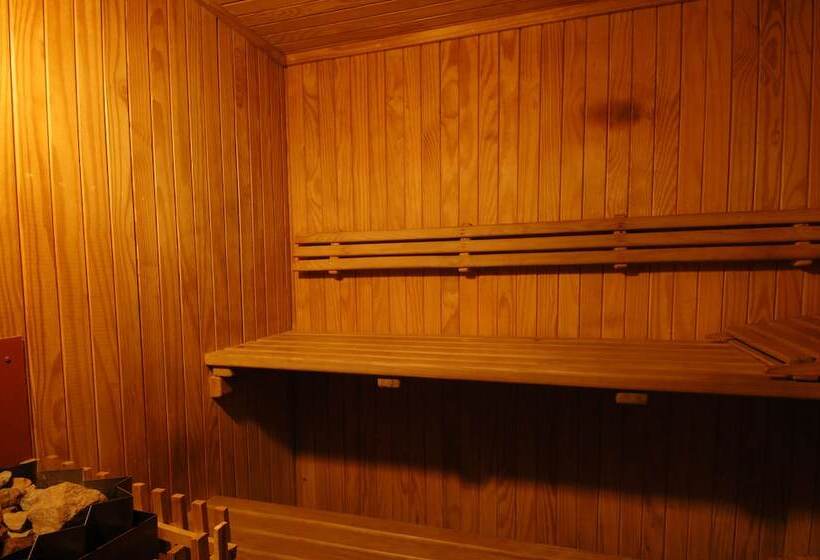 هتل Wasawange Lodge And Tours