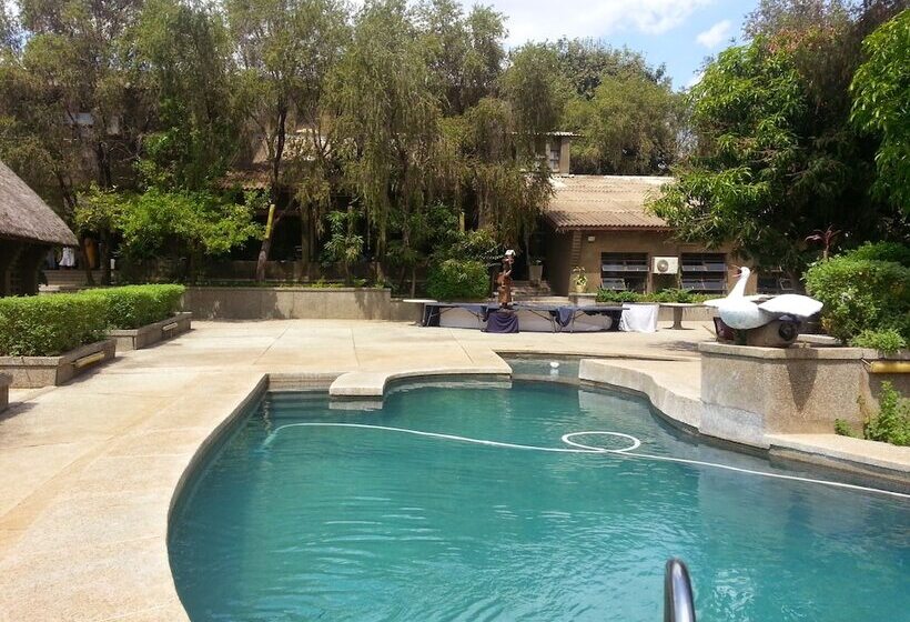 هتل Wasawange Lodge And Tours